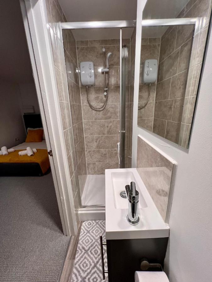 Superb Modern Flat In Northampton, Parking &Ev Apartman Kültér fotó