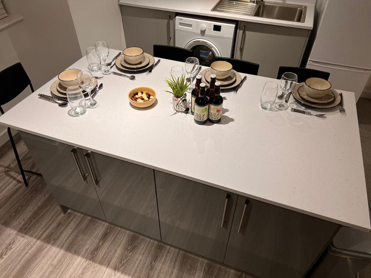 Superb Modern Flat In Northampton, Parking &Ev Apartman Kültér fotó